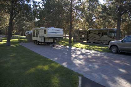 Crown Villa Camping